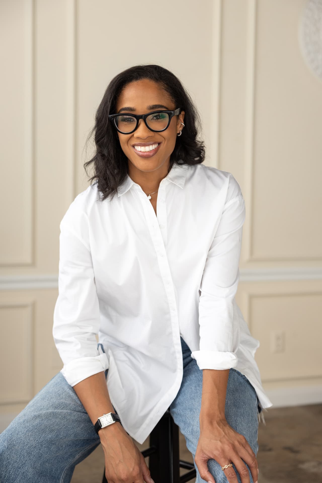 Rhonda Davis, author of Olivia's Passport Plates